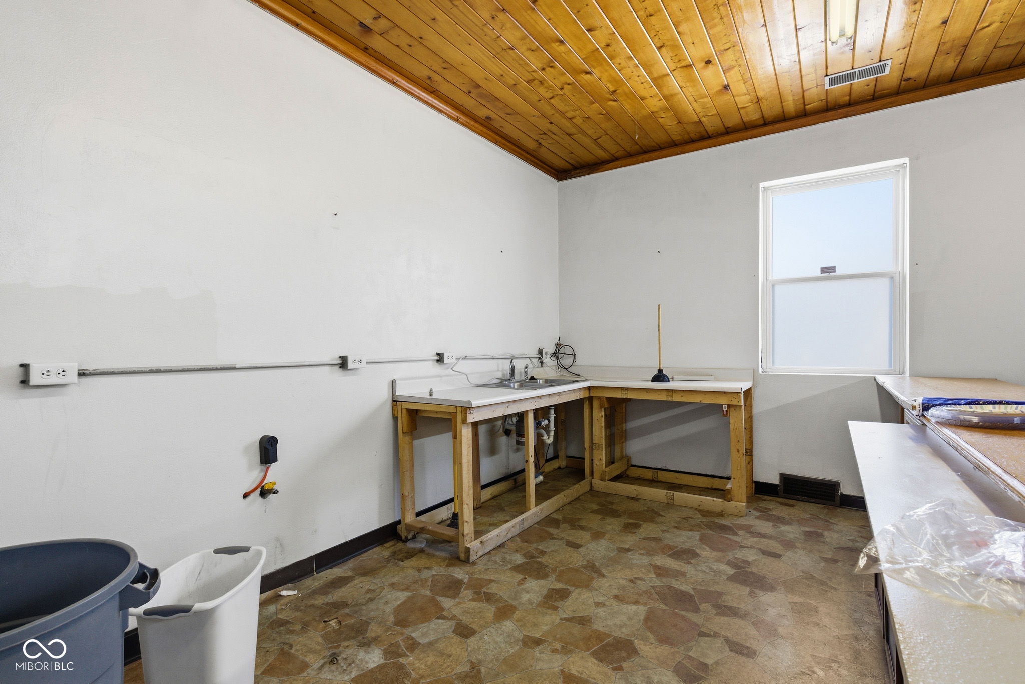 2986 South Roena Street Indianapolis, IN 46241 - Photo 49 of 59