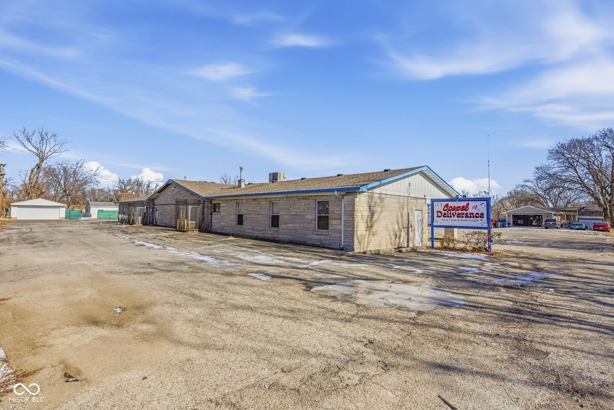 2986 South Roena Street Indianapolis, IN 46241 - Photo 5 of 59