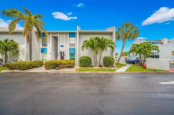 $375,000 | 260 Medallion Boulevard, Unit F, Madeira Beach, FL 33708