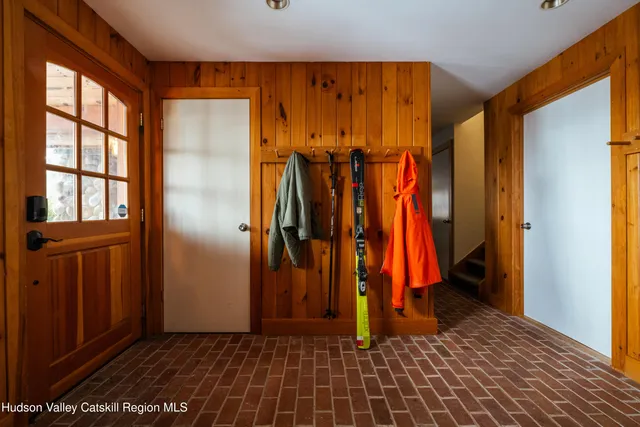 a view of washer and dryer in a utility room