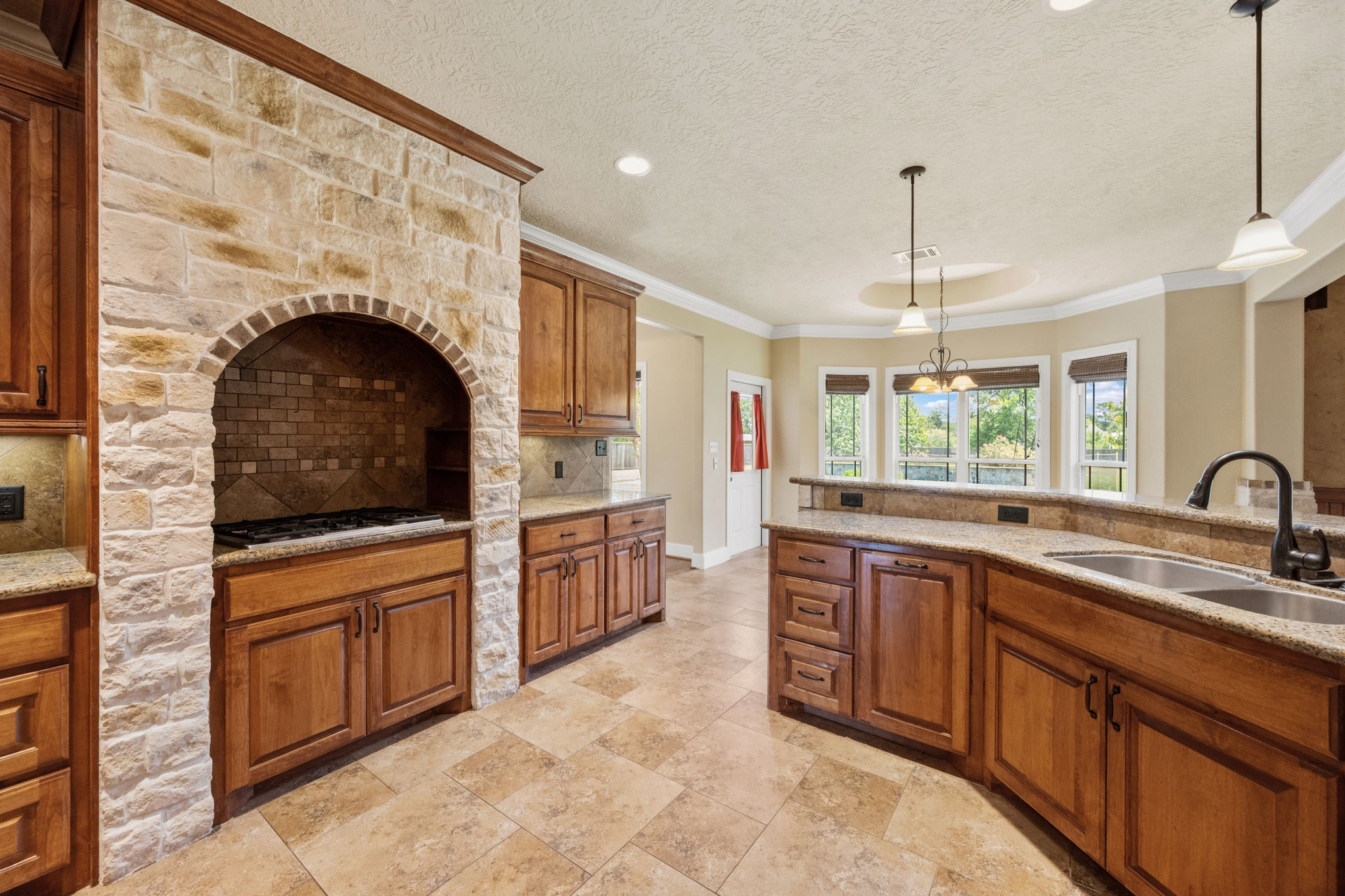 5041 Rimrock Pass Montgomery, TX 77316 - Photo 16 of 44 Gallery Image 16
