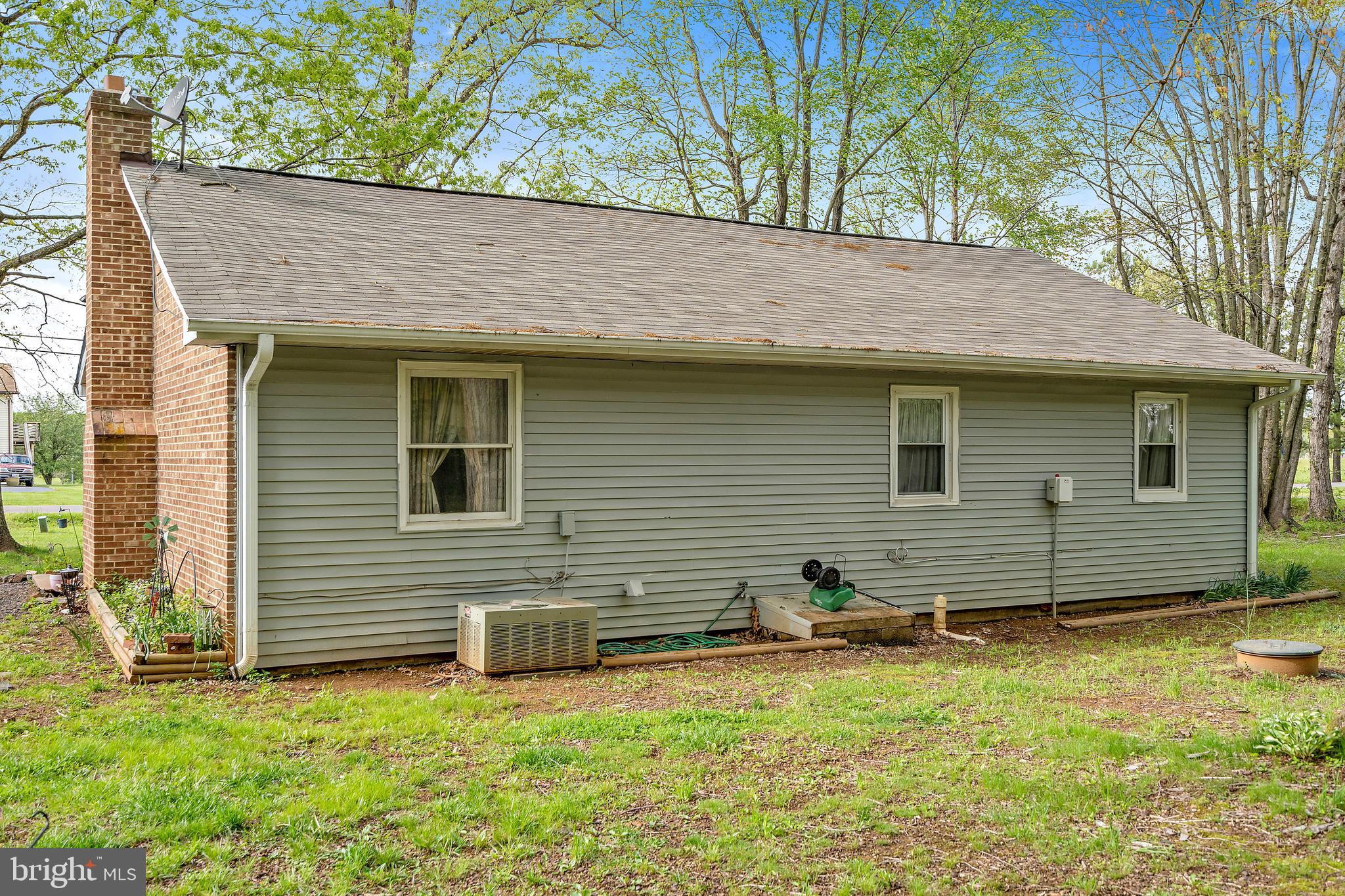 7203 Covingtons Corner Road Bealeton, VA 22712 - Photo 22 of 29 back of home