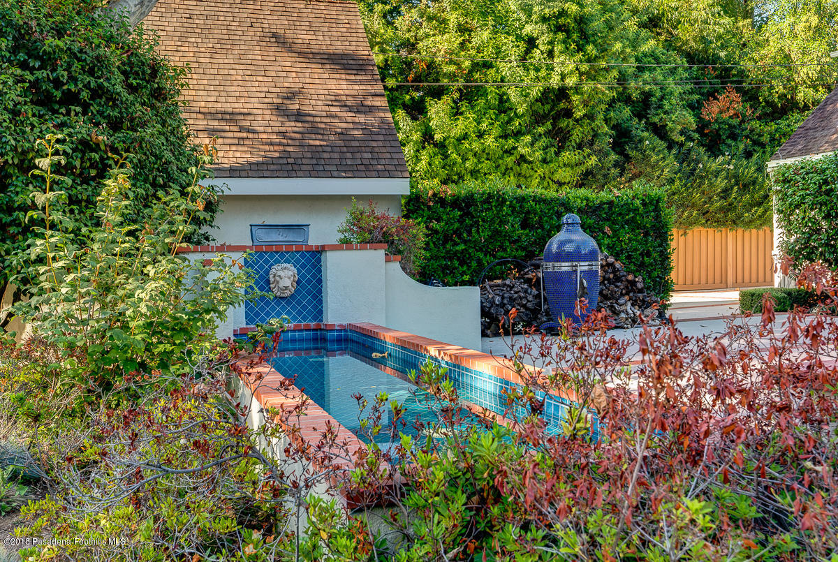 721 Madre Street Pasadena, CA 91107 - Photo 55 of 82 a front view of a house with a yard