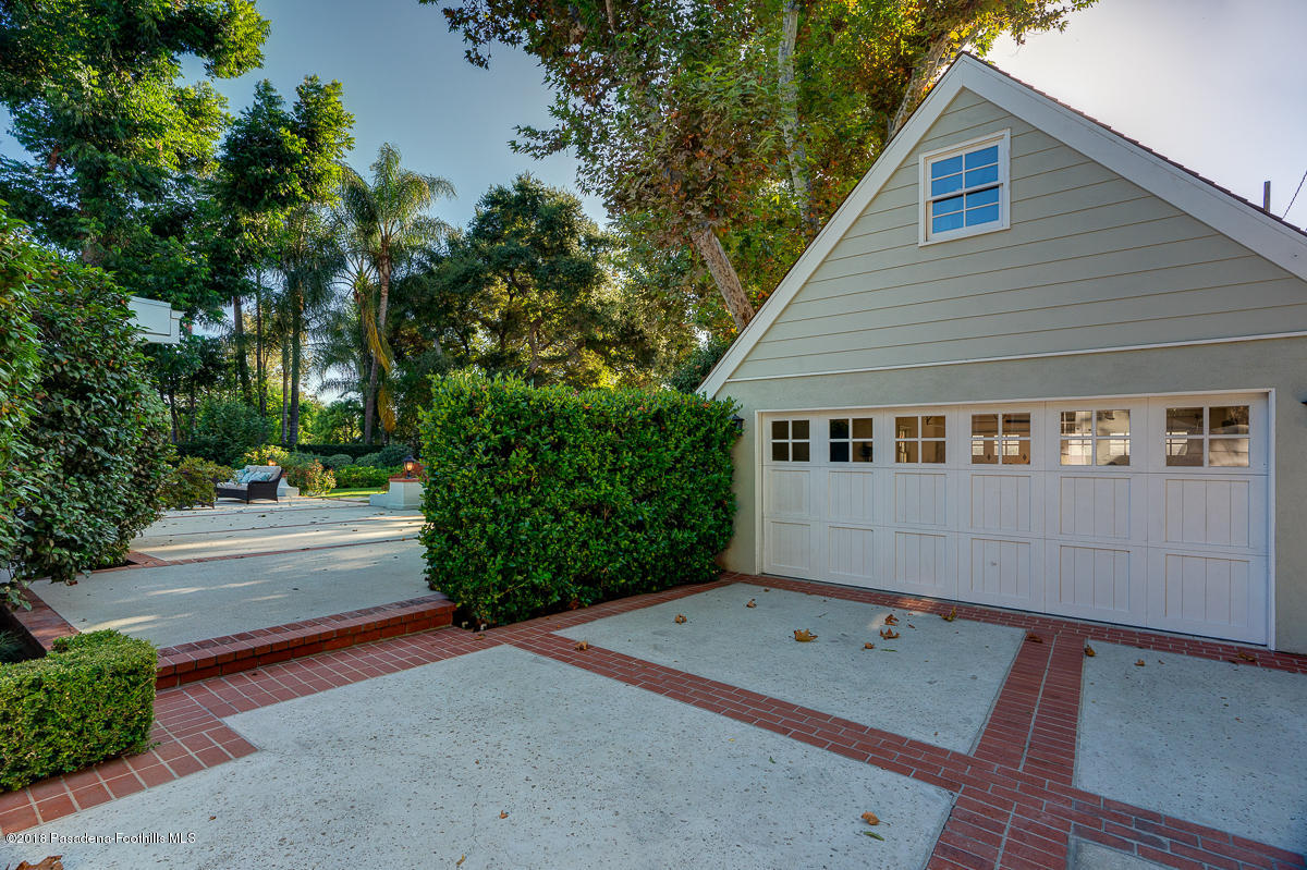 721 Madre Street Pasadena, CA 91107 - Photo 81 of 82 a front view of a house with a yard