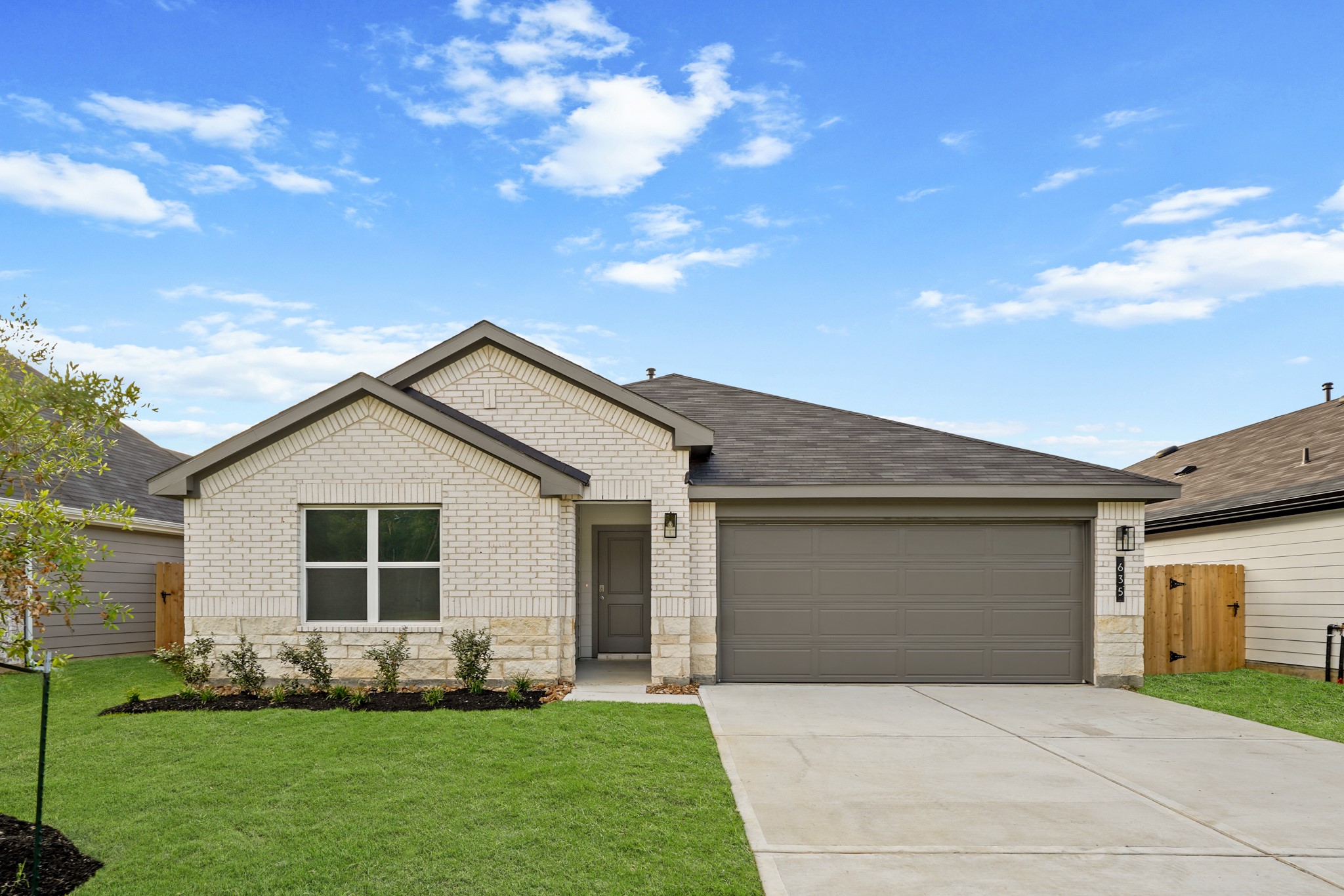 635 Delicate Arch Drive Conroe, TX 77303 - Photo 1 of 30