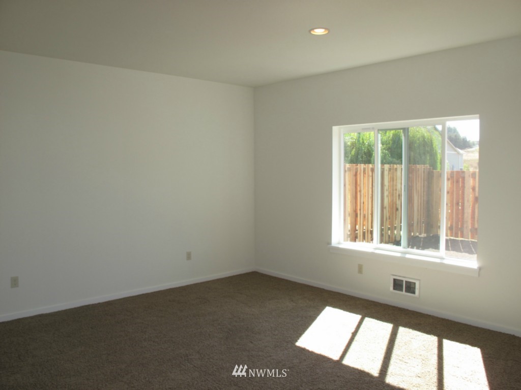 30 Stratus Loop Sequim, WA 98382 - Photo 11 of 25