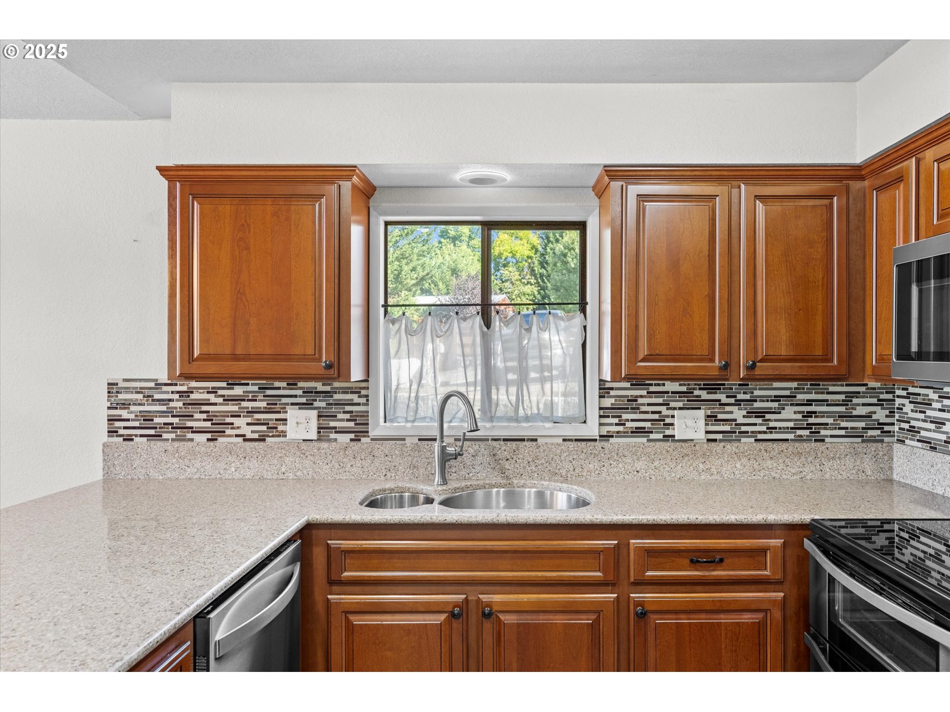 121 Streeter Road Silverlake, WA 98645 - Photo 12 of 39 Gallery Image 12