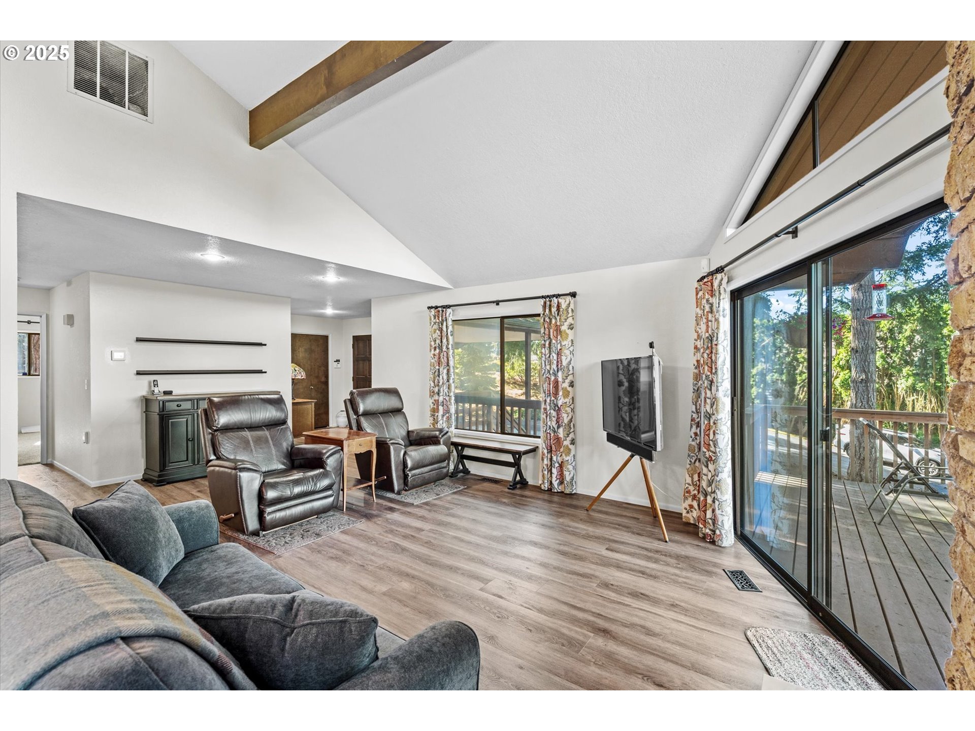121 Streeter Road Silverlake, WA 98645 - Photo 7 of 39 Gallery Image 7