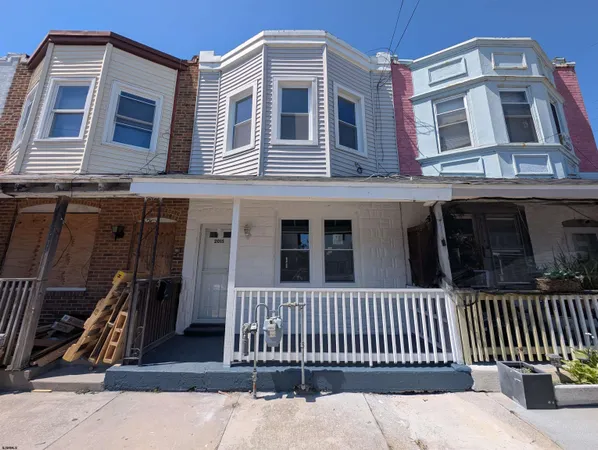 $2,325 | 2015 Grant Avenue, Atlantic City, NJ 08401