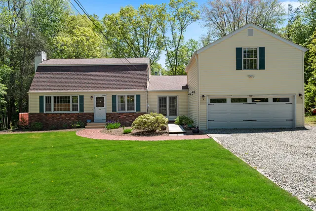 $545,000 | 25 Kelseytown Bridge Road, Clinton, CT 06413