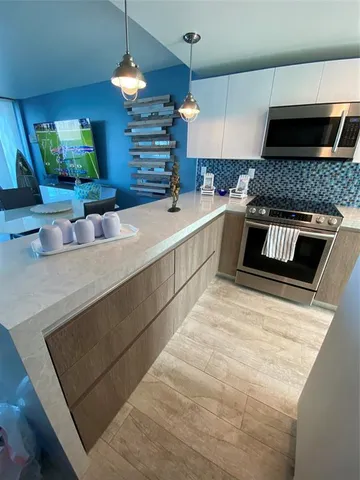 $3,200 | 333 Northeast 21st Avenue, Unit 1216, Deerfield Beach, FL 33441