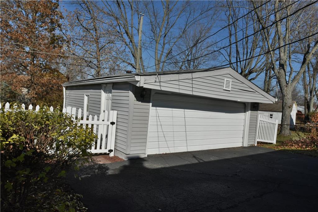 8304 Crousore Road Indianapolis, IN 46219 - Photo 6 of 19 Gallery Image 6