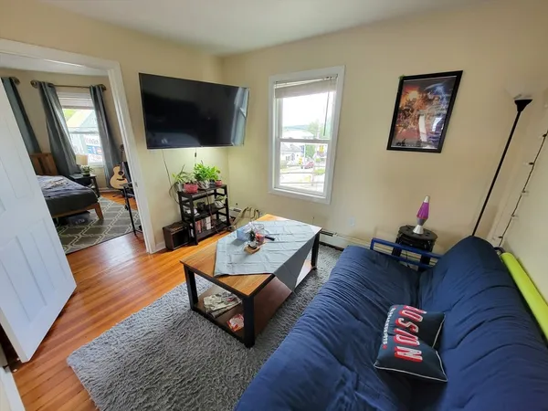 $2,200 | 1096 North Shore Road, Unit 2, Revere, MA 02151