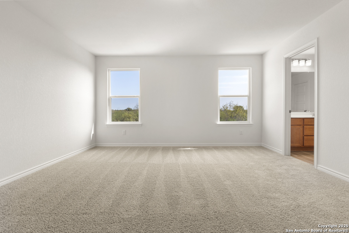 14426 Gopher Cove Elmendorf, TX 78112 - Photo 8 of 11