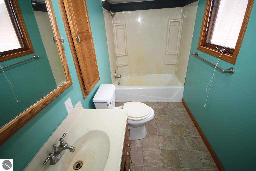 3886 North Nottawa Road Mount Pleasant, MI 48858 - Photo 12 of 29 1793228-11.JPG