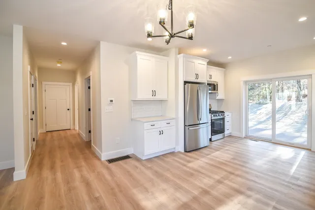 $649,900 | 3 Bent Grass Circle, Unit 34, Kingston, NH 03848