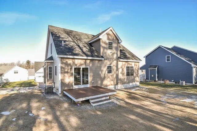 $649,900 | 3 Bent Grass Circle, Unit 34, Kingston, NH 03848