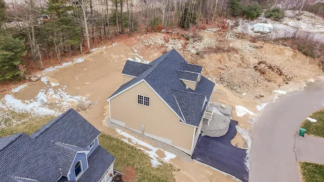 $649,900 | 3 Bent Grass Circle, Unit 34, Kingston, NH 03848