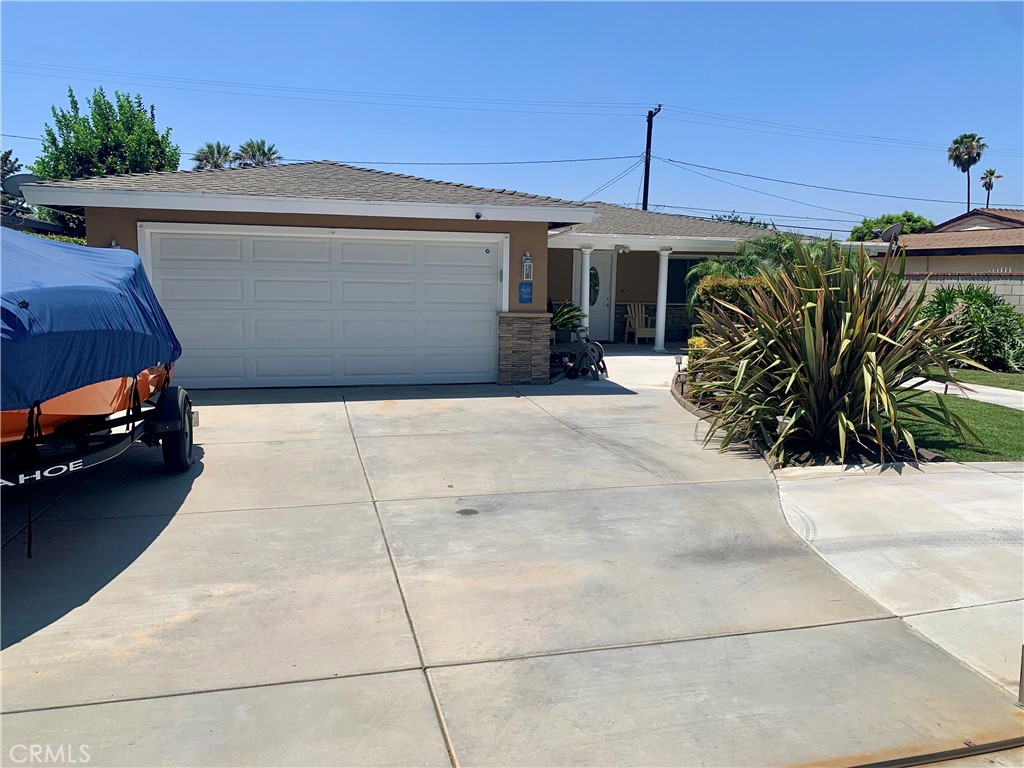 4751 Howard Street Montclair, CA 91763 - Photo 3 of 46