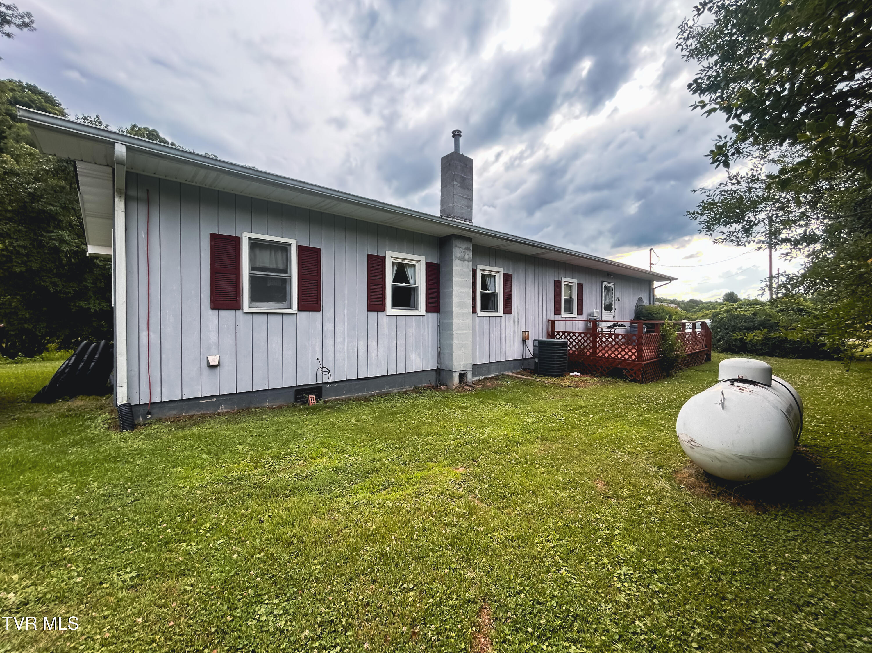 237 Kincheloe Road, Unit 237 Church Hill, TN 37642 - Photo 33 of 35 IMG_3105