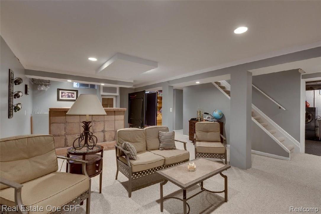 1376 Harvard Road Grosse Pointe, MI 48230 - Photo 25 of 34 1376 Harvard Rd Grosse Pointe-large-024-16-1376 Harvard24FULL-1500x1000-72dpi.jpg