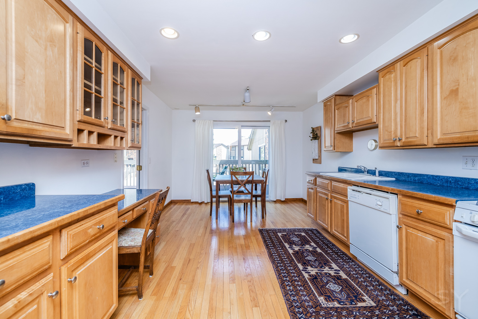 37 Portwine Road Willowbrook, IL 60527 - Photo 10 of 34 Gallery Image 10