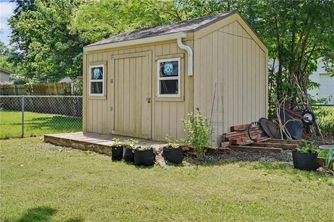 $256,500 | 218 Cedarlane Drive, Wellsville, KS 66092