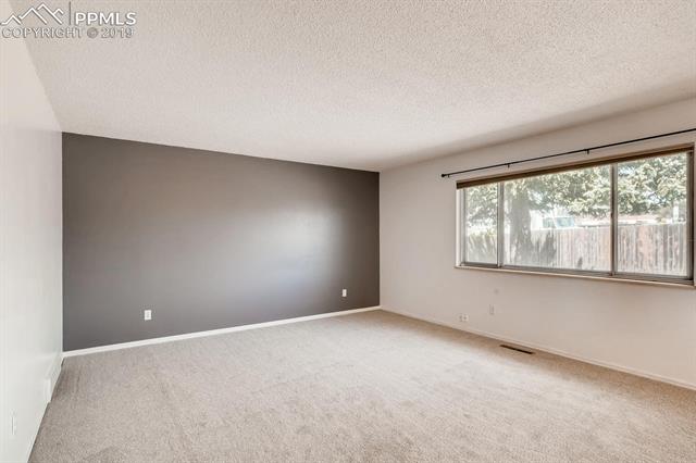 4627 Ranch Circle Colorado Springs, CO 80918 - Photo 3 of 36 Gallery Image 3