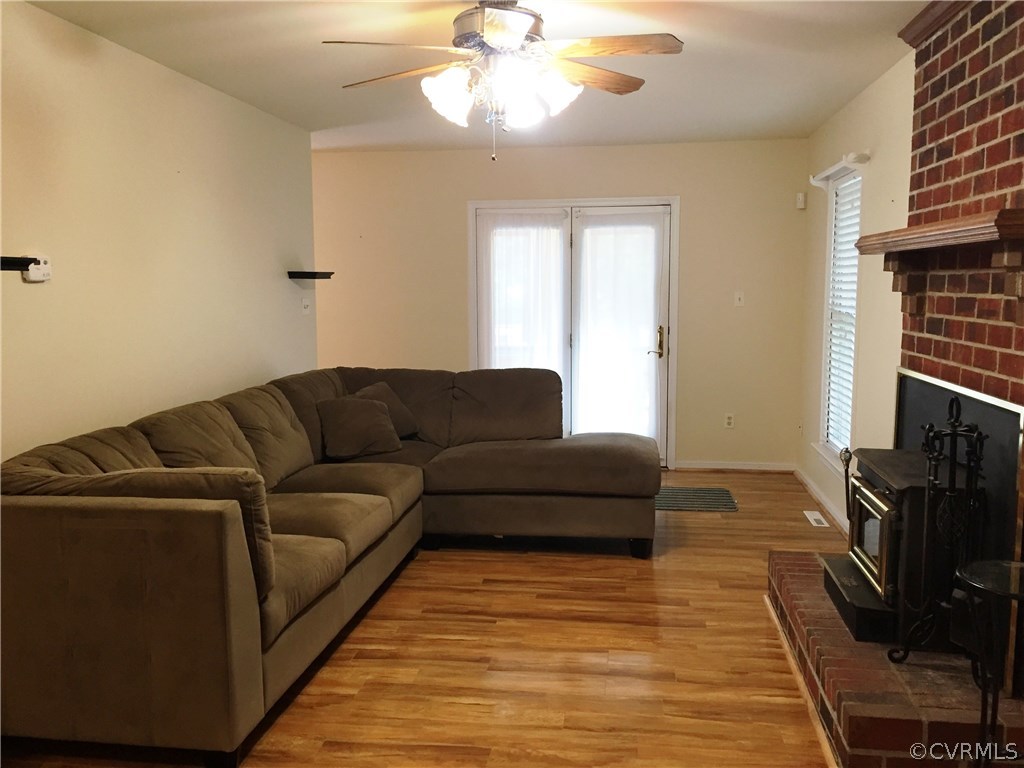 6909 Cornelia Road Henrico, VA 23228 - Photo 3 of 26 Gallery Image 3
