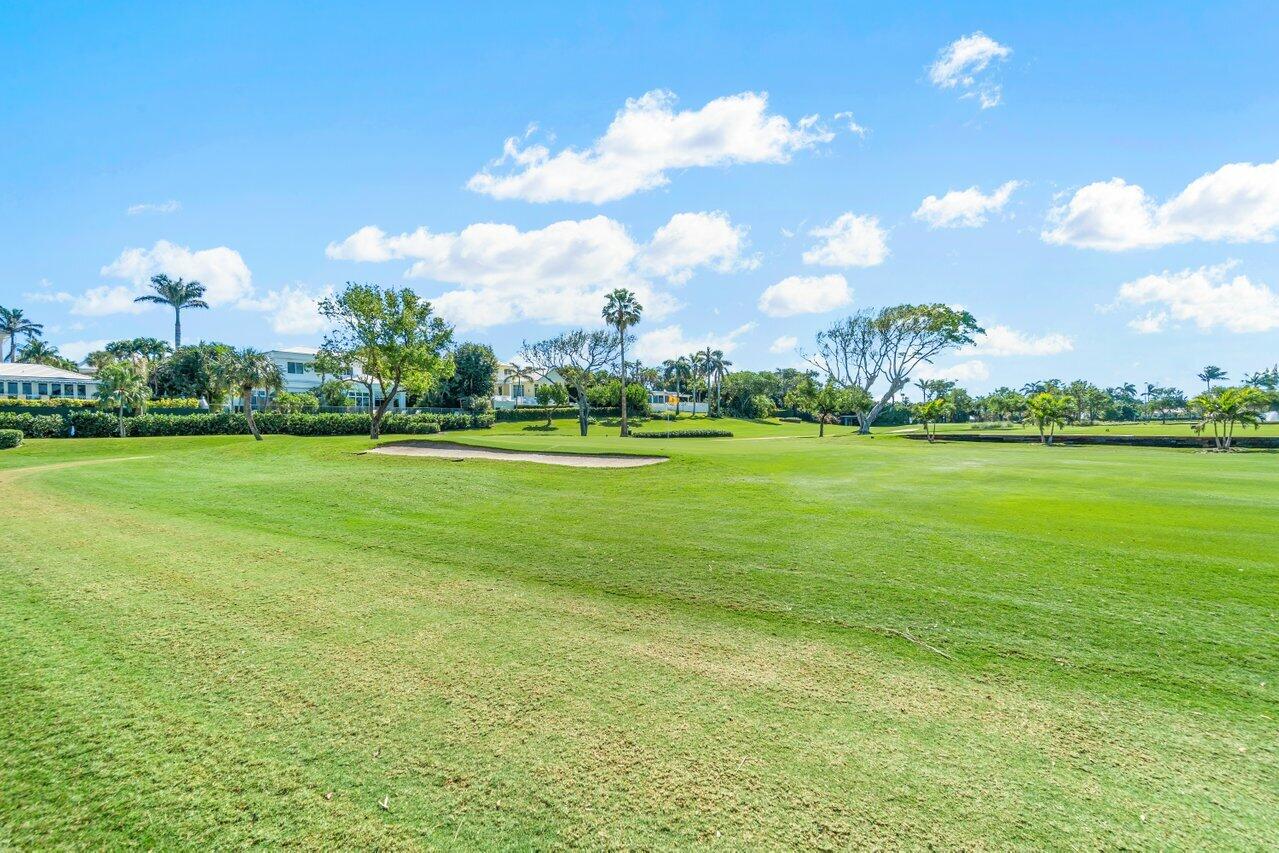 200 Little Club Road, Unit 9 Gulf Stream, FL 33483 - Photo 17 of 22 025-200LittleClubRoad-Unit9-DelrayBeach-