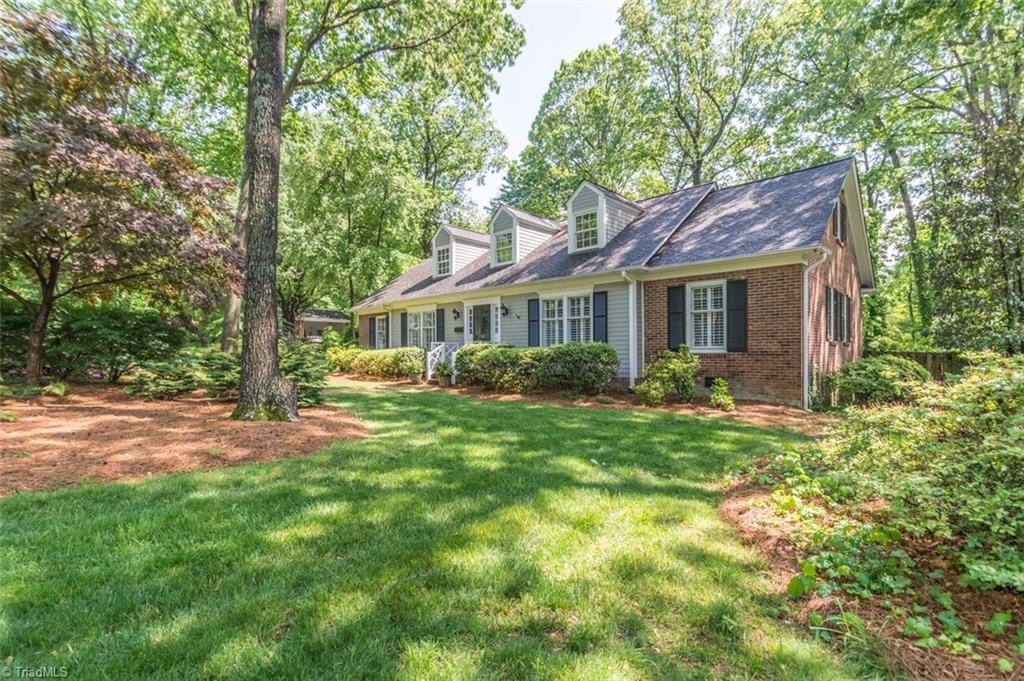 1701 Beechtree Road Greensboro, NC 27408 - Photo 2 of 20 Gallery Image 2