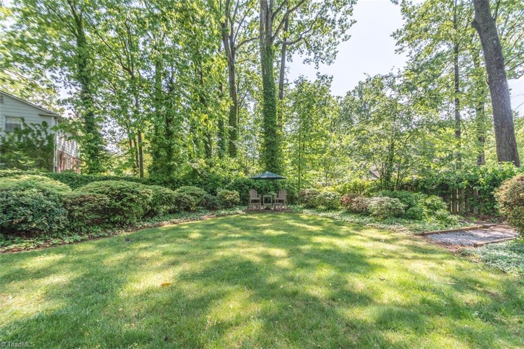 1701 Beechtree Road Greensboro, NC 27408 - Photo 18 of 20 Gallery Image 18