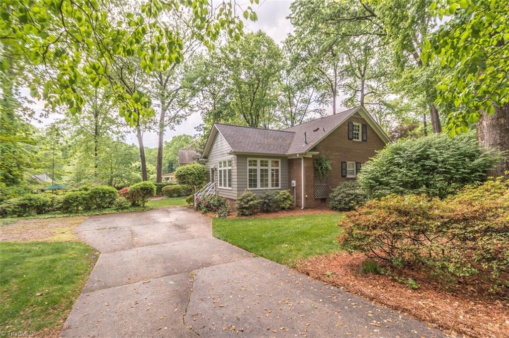 1701 Beechtree Road Greensboro, NC 27408 - Photo 19 of 20 Gallery Image 19