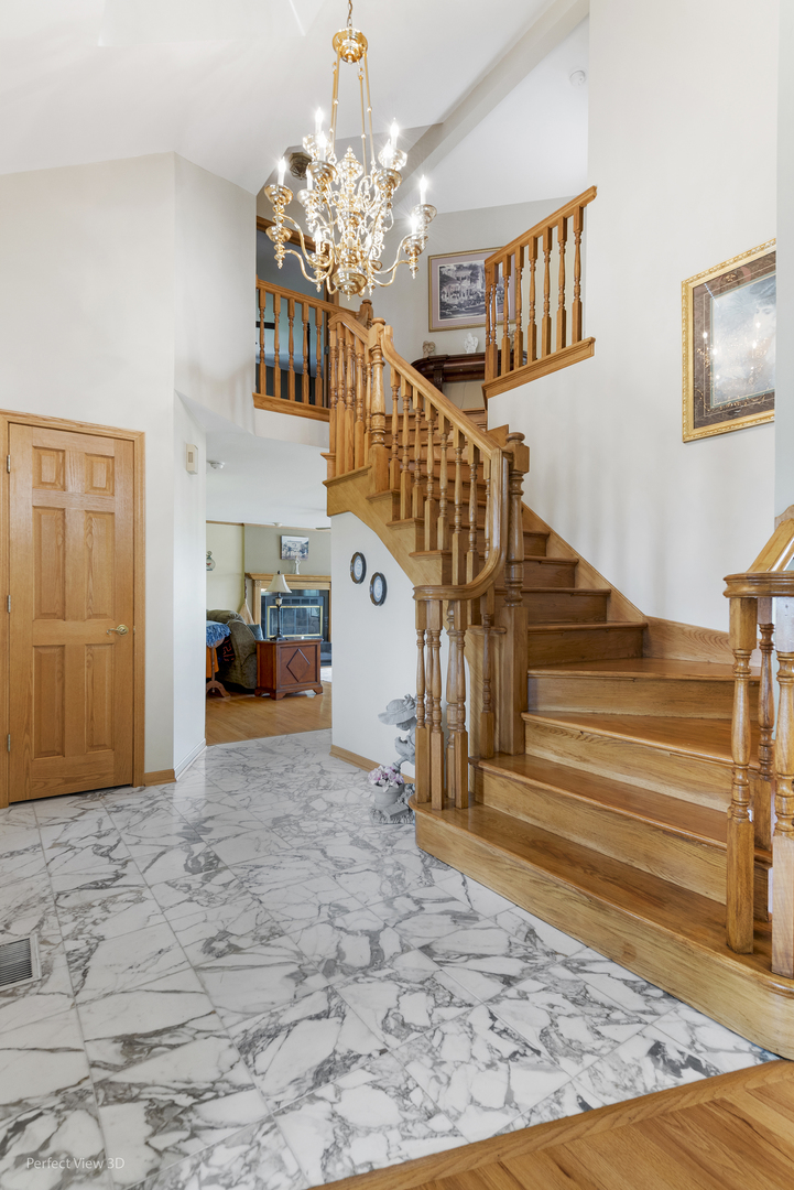 13836 West Joliet Road Manhattan, IL 60442 - Photo 4 of 25 a view of entryway and hall