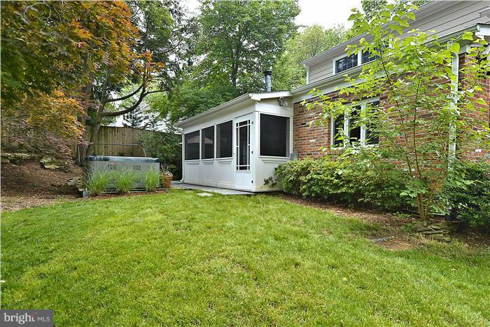 1945 Foxhall Road McLean, VA 22101 - Photo 2 of 30 Lots of brick house and fenced back yard