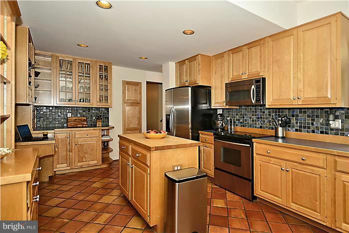 1945 Foxhall Road McLean, VA 22101 - Photo 8 of 30 They thought of everything for this kitchen!
