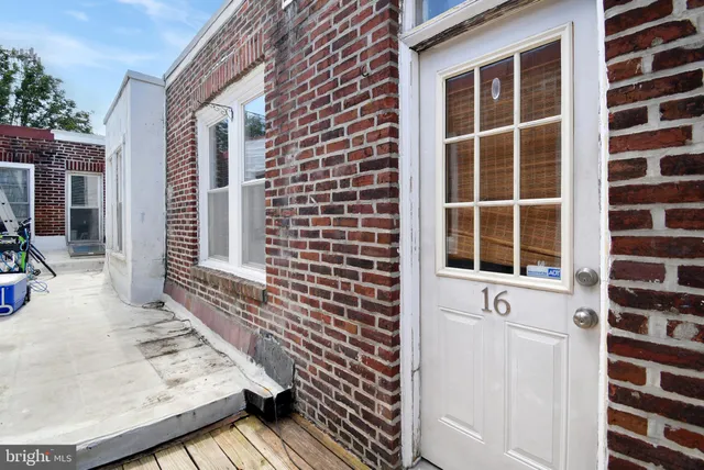 a car parked in front of a house