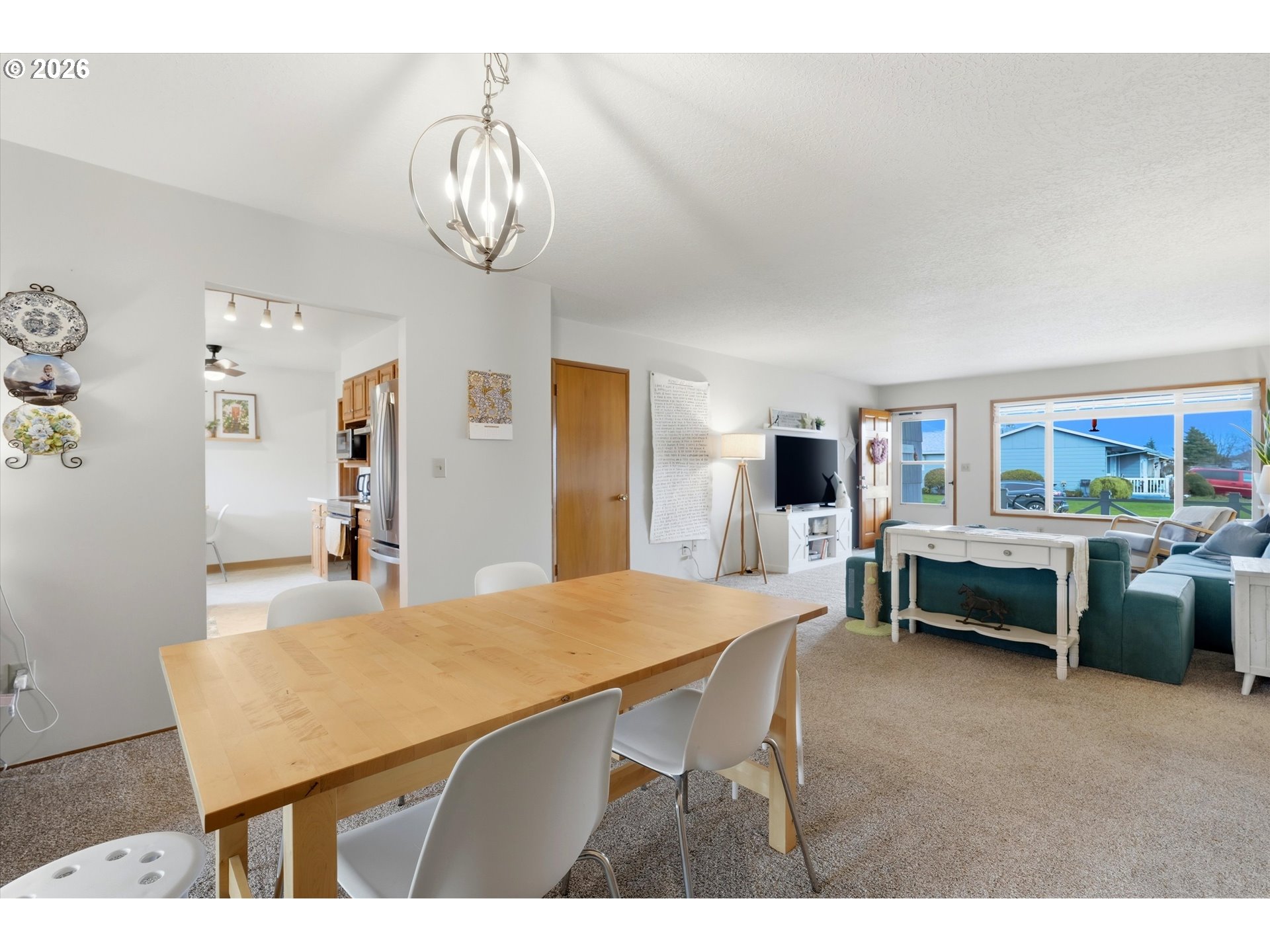 1841 Umpqua Road Woodburn, OR 97071 - Photo 12 of 41 a view of a dining room with furniture