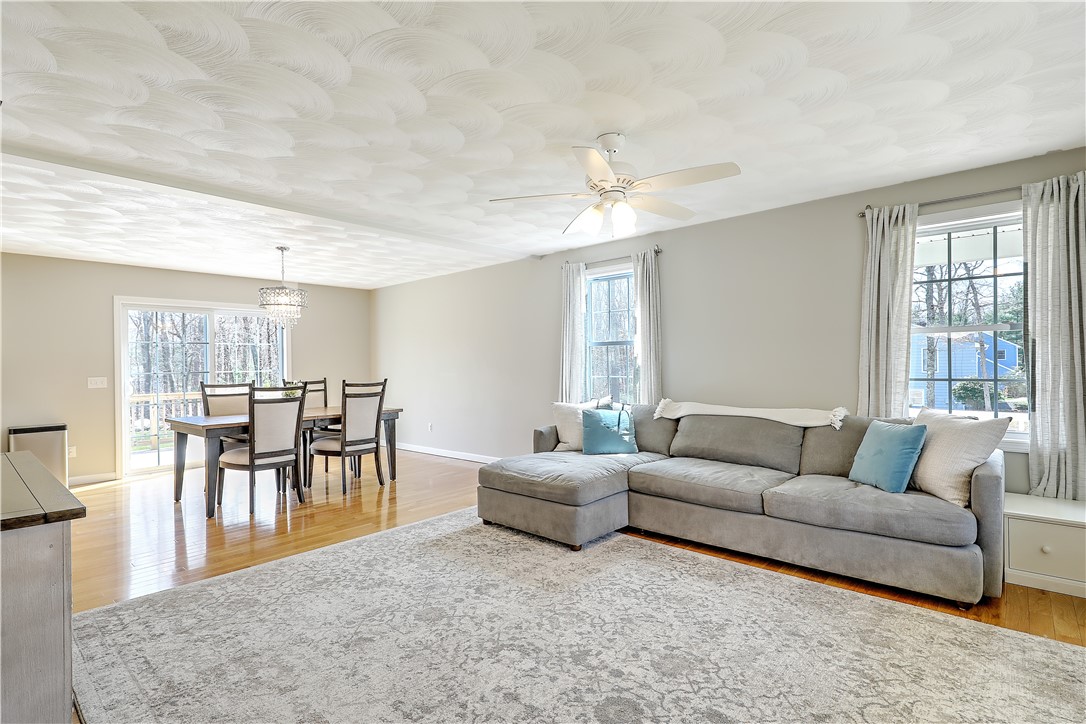 100 Franklin Road Foster, RI 02825 - Photo 12 of 32