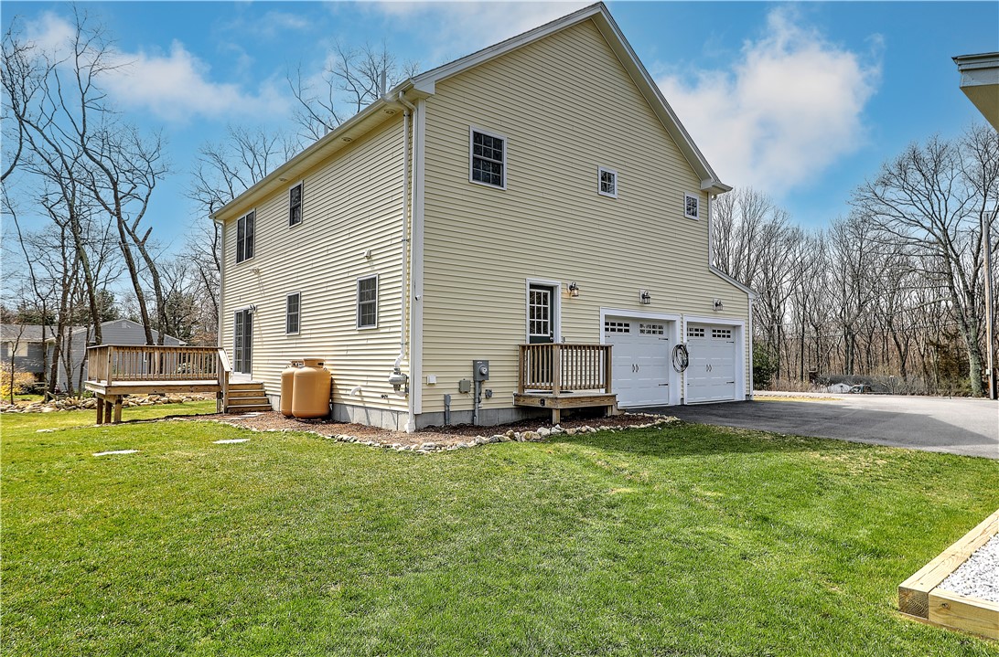 100 Franklin Road Foster, RI 02825 - Photo 27 of 32