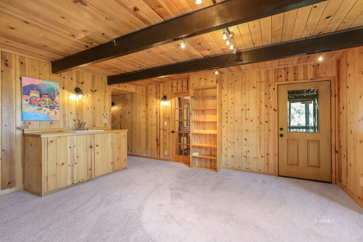 53460 West Ridge Road Idyllwild, CA 92549 - Photo 40 of 65 a view of a storage & utility room