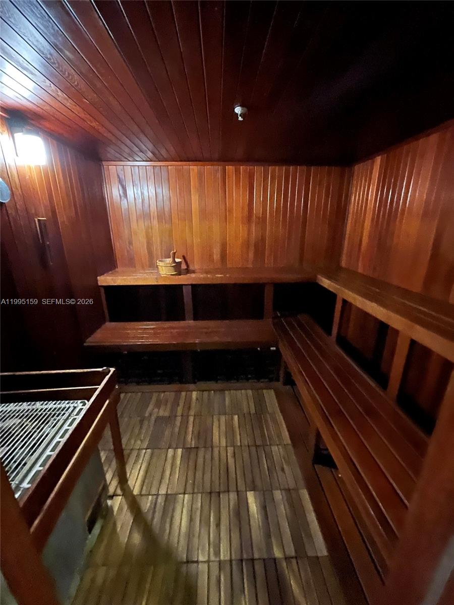 808 Brickell Key Drive, Unit 2002 Miami, FL 33131 - Photo 41 of 42