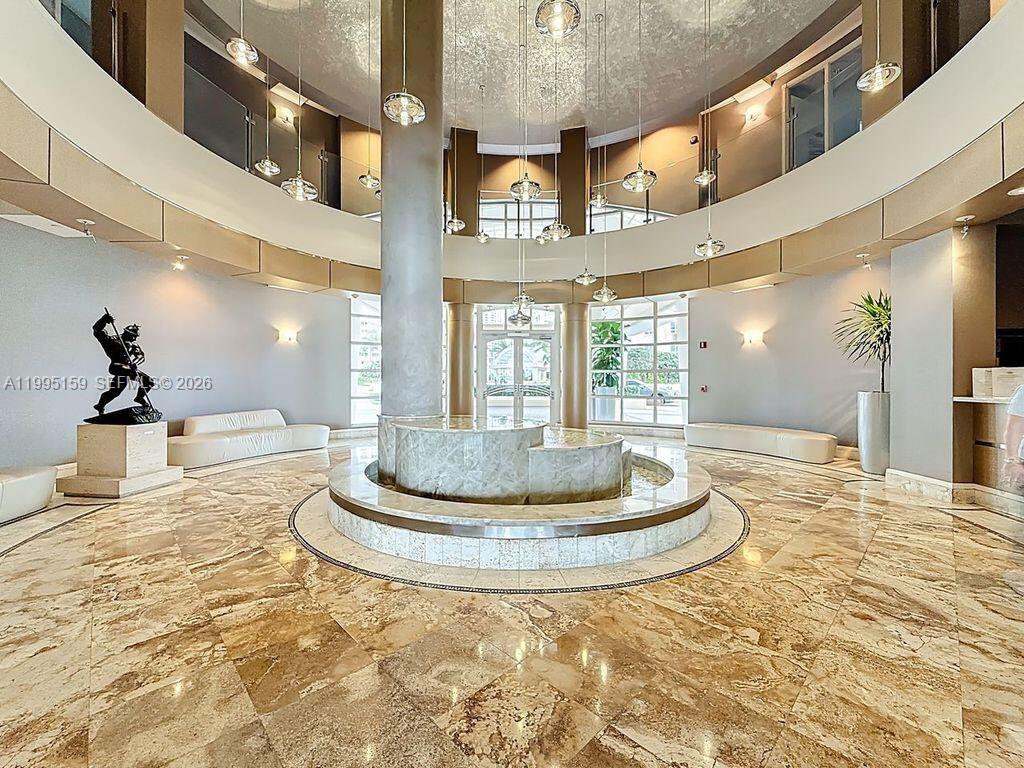 808 Brickell Key Drive, Unit 2002 Miami, FL 33131 - Photo 9 of 42 a view of a living room