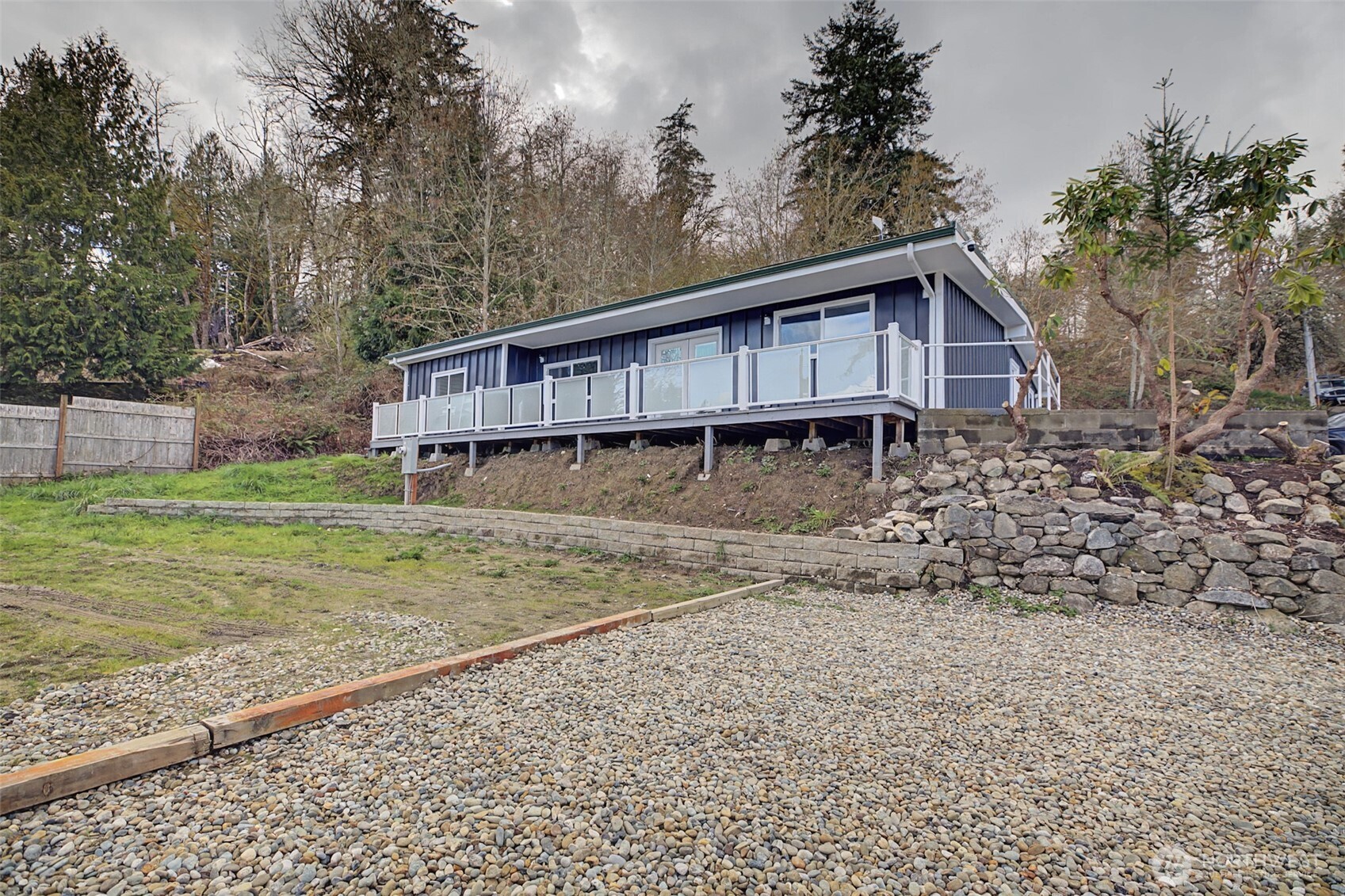 9406 Glencove Road Northwest Gig Harbor, WA 98329 - Photo 3 of 39