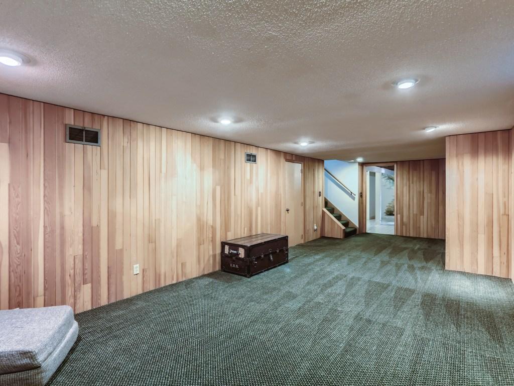 101 Wayside Road East Hopkins, MN 55343 - Photo 16 of 28 Gallery Image 16