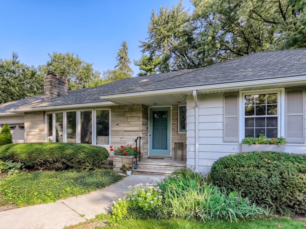 101 Wayside Road East Hopkins, MN 55343 - Photo 2 of 28 Gallery Image 2