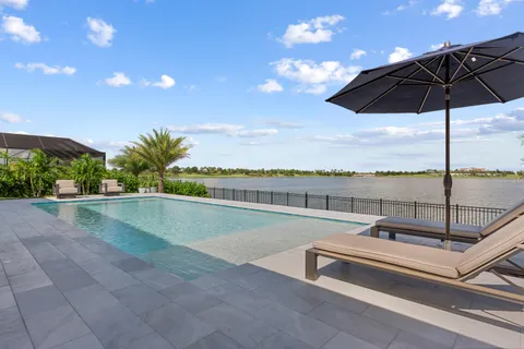 $1,495,000 | 679 Hookline Circle, Loxahatchee, FL 33470