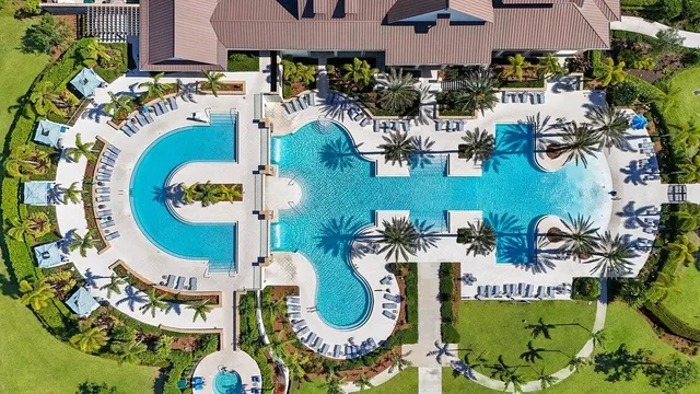 $1,495,000 | 679 Hookline Circle, Loxahatchee, FL 33470