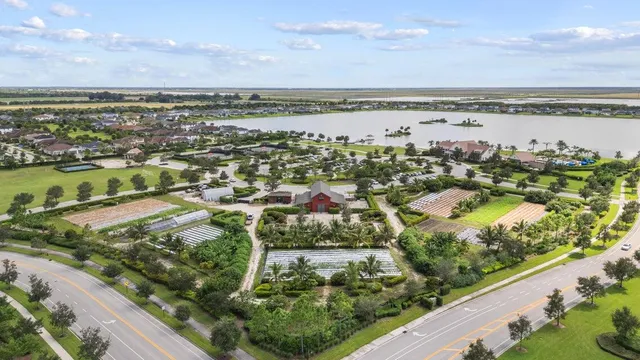 $1,495,000 | 679 Hookline Circle, Loxahatchee, FL 33470