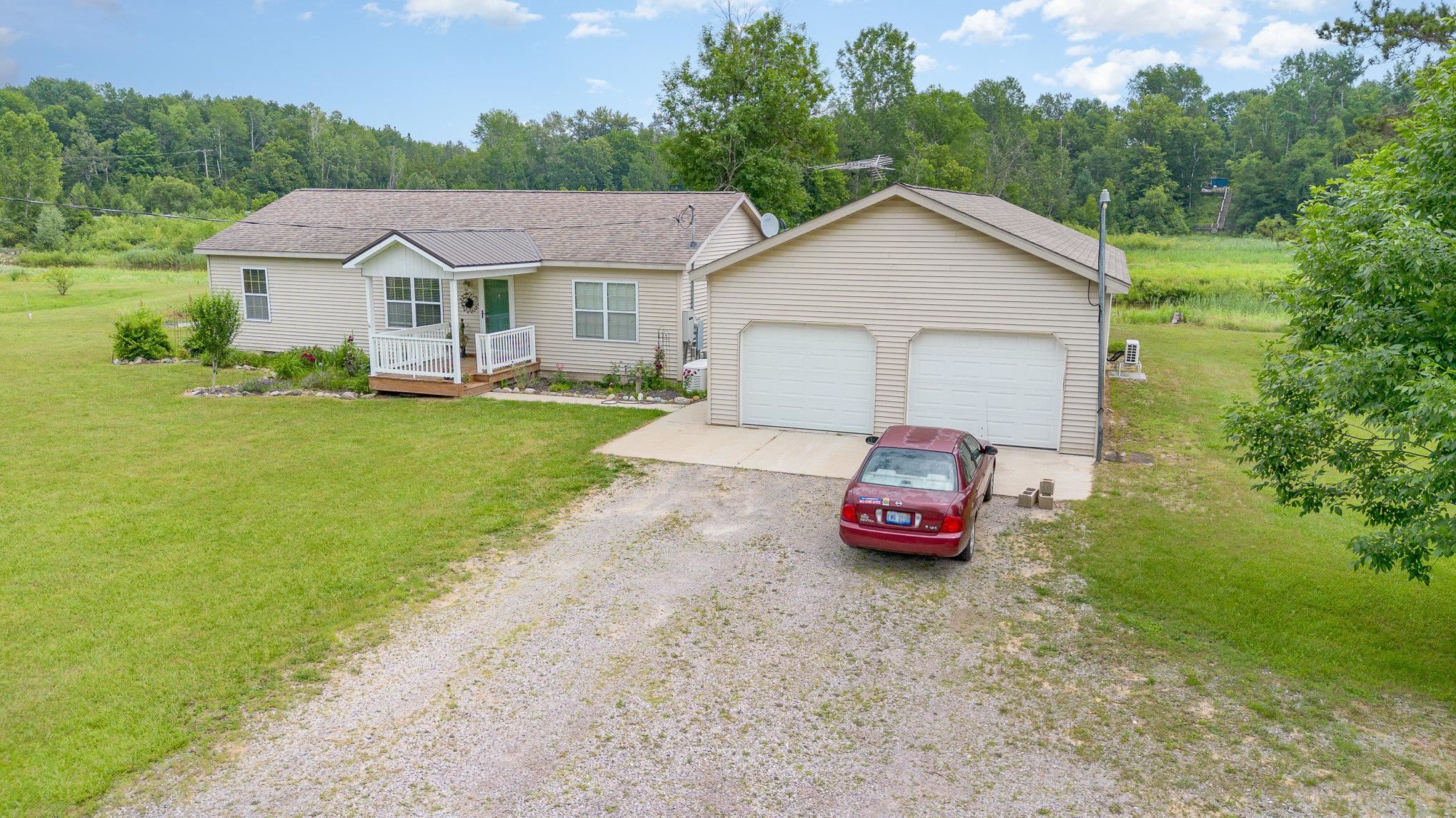 1634 East Highwood Road Beaverton, MI 48612 - Photo 3 of 34 Gallery Image 3